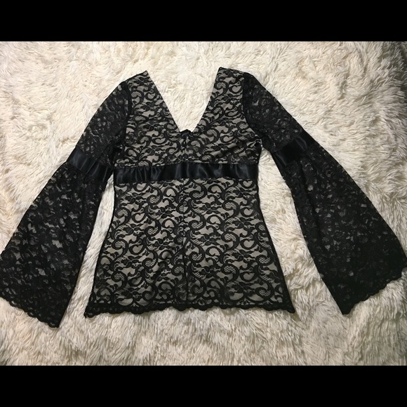 Alexia Admor lace blouse - Picture 3 of 4